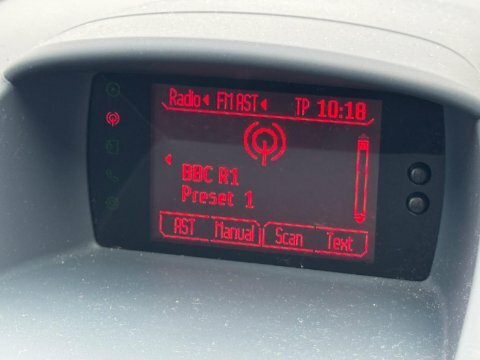 Ford Fiesta 2010 Ford Fiestanbsp1.4 Zetec L Silver #10