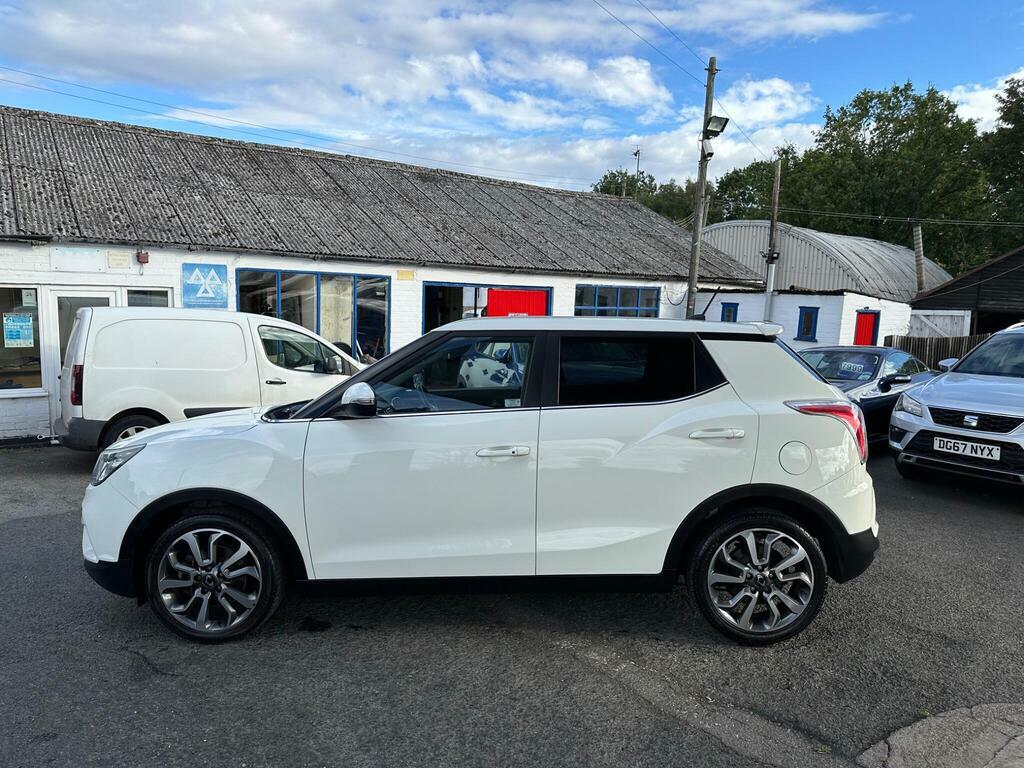 SsangYong Tivoli 1.6 E-xgi Elx Euro 6 S S White #3