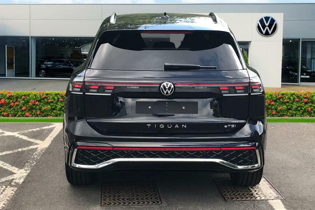 Volkswagen Tiguan Tiguan R-line 1.5 Etsi 150 Ps 7-Speed Dsg 2 Black #6