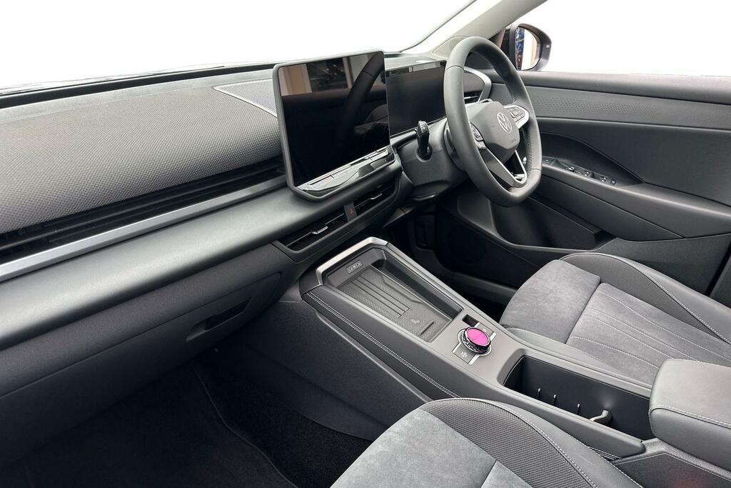 Volkswagen T-Roc New T-roc Style 1.5 Etsi 116 Ps 7-Speed Dsg Black #2