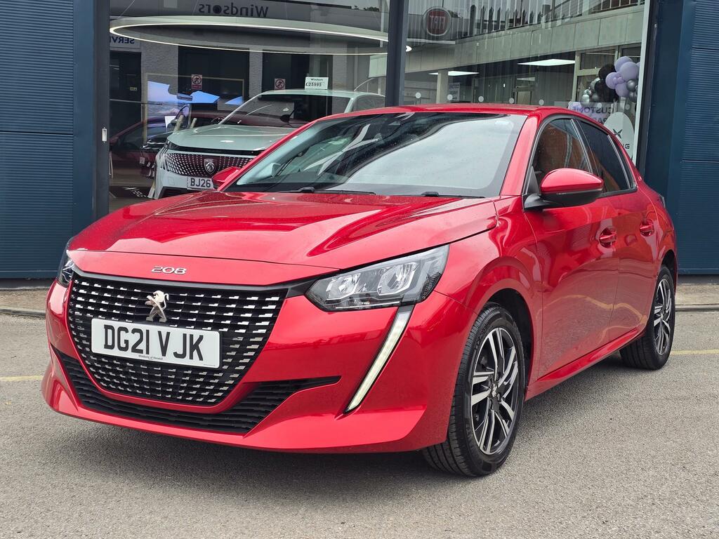 Peugeot 208 1.2 Puretech Allure Premium Hatchback M Red #3