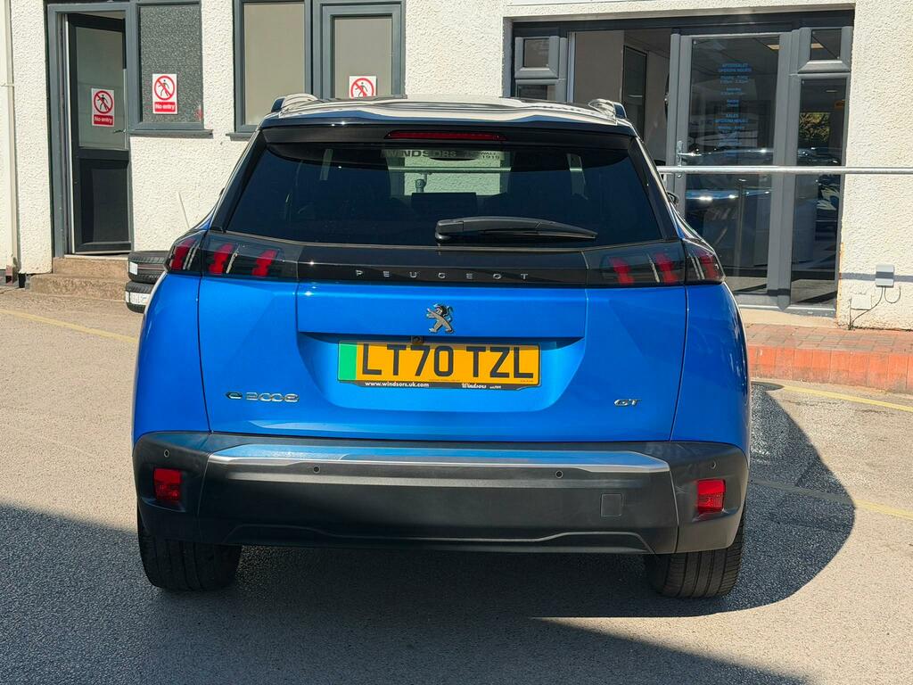 Peugeot e-2008 50Kwh Gt Suv 136 Ps Blue #4