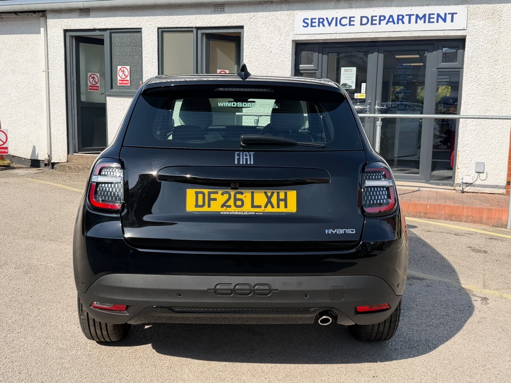 Fiat 600 1.2 Mhev Icon Suv Hybrid E-dct Euro 6 Black #4