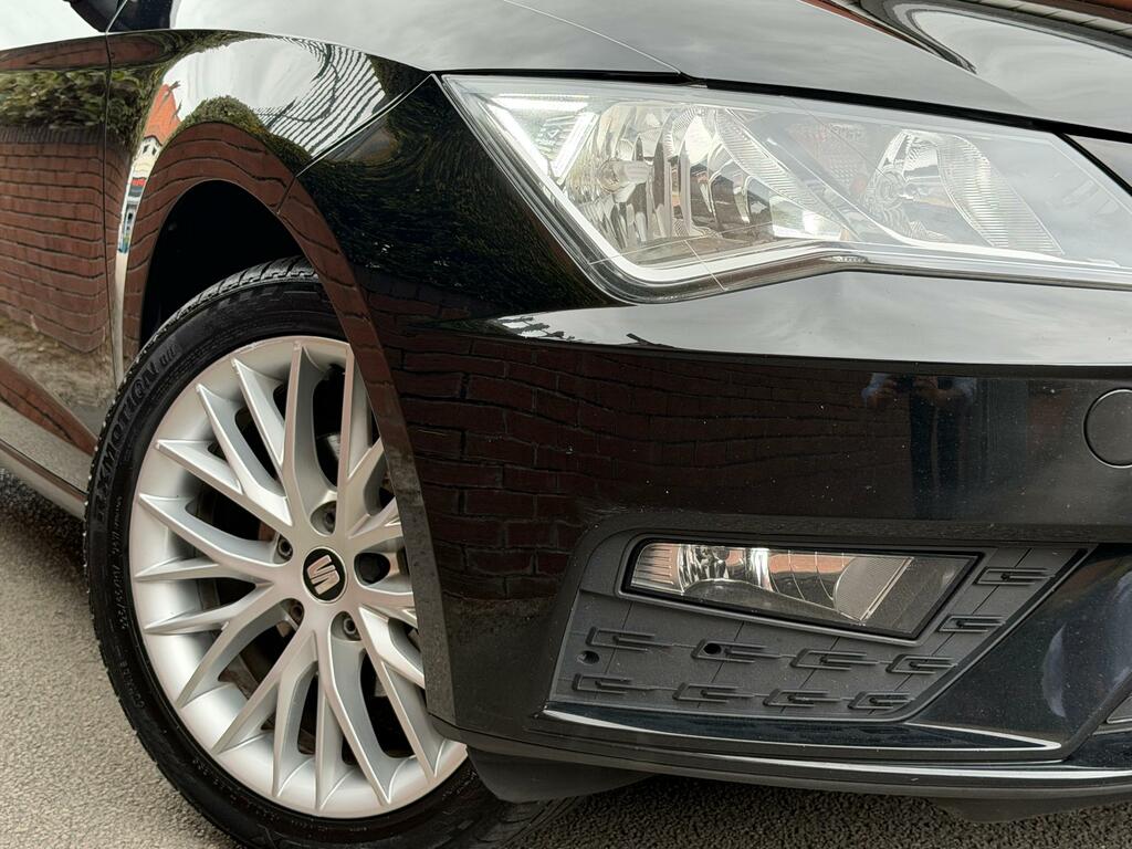 Seat Leon 1.2 Tsi Se Dynamic Technology Hatchback Black #2
