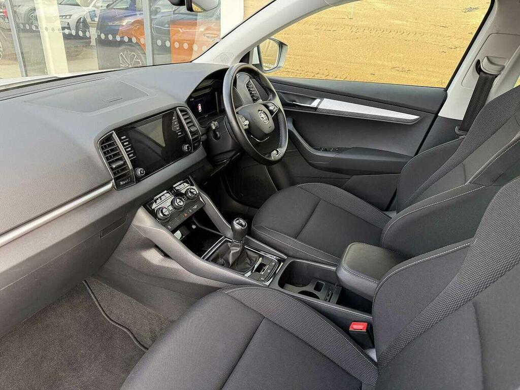 Skoda Karoq 1.0 Tsi Se Drive Suv Euro 6 Ss White #2