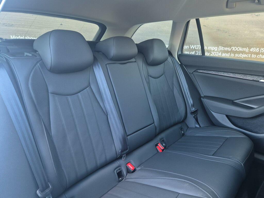 Skoda Superb 2024 2.0 Tsi 190Ps Laurin Klement Dsg Estate Black #13