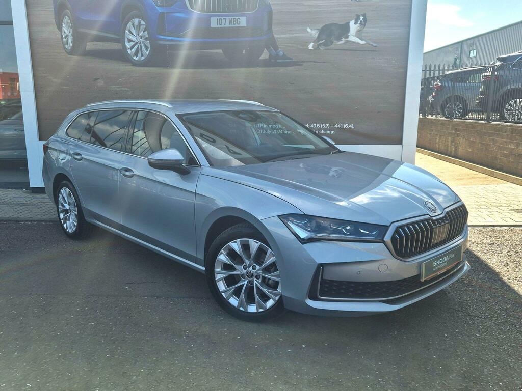 Skoda Superb 2024 2.0 Tsi 190Ps Laurin Klement Dsg Estate Black #4