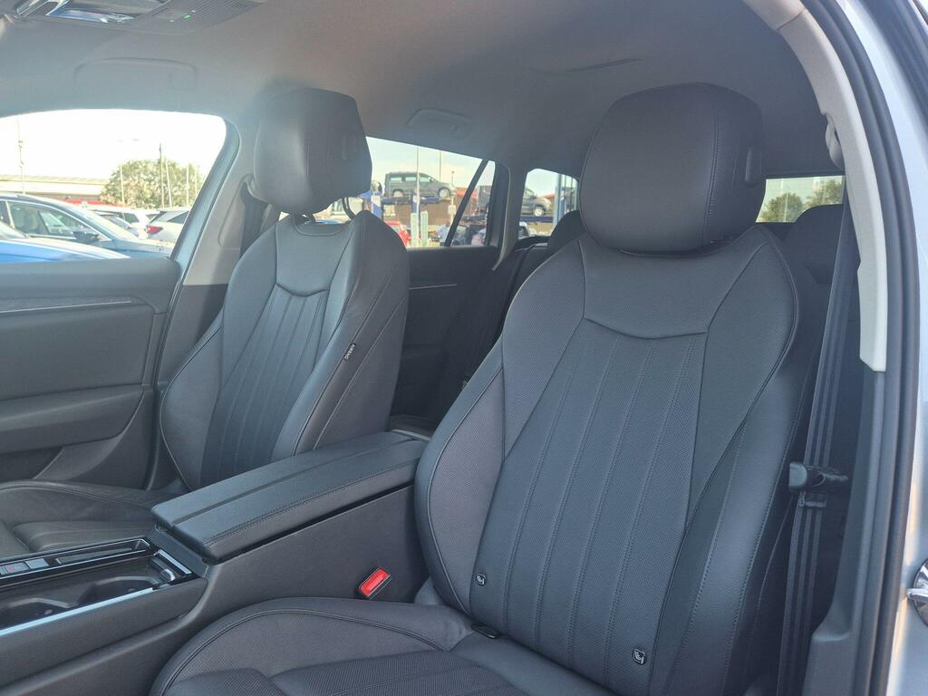 Skoda Superb 2024 2.0 Tsi 190Ps Laurin Klement Dsg Estate Black #43