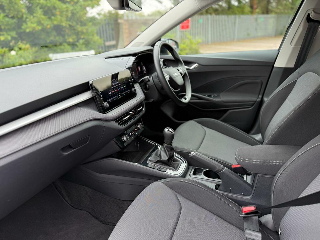 Skoda Fabia 1.0 Tsi Design Edition Hatchback Silver #2