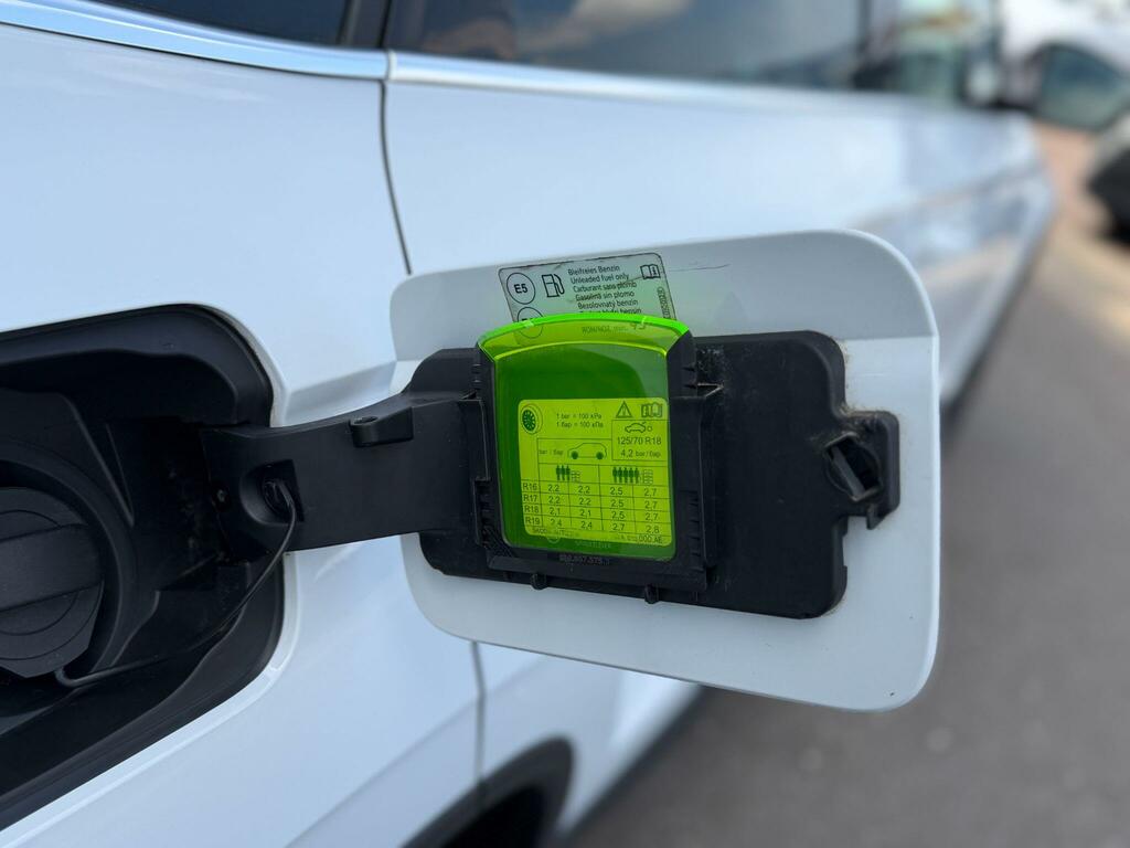Skoda Karoq 1.5 Tsi Act Se L Suv Dsg Euro 6 Ss White #5