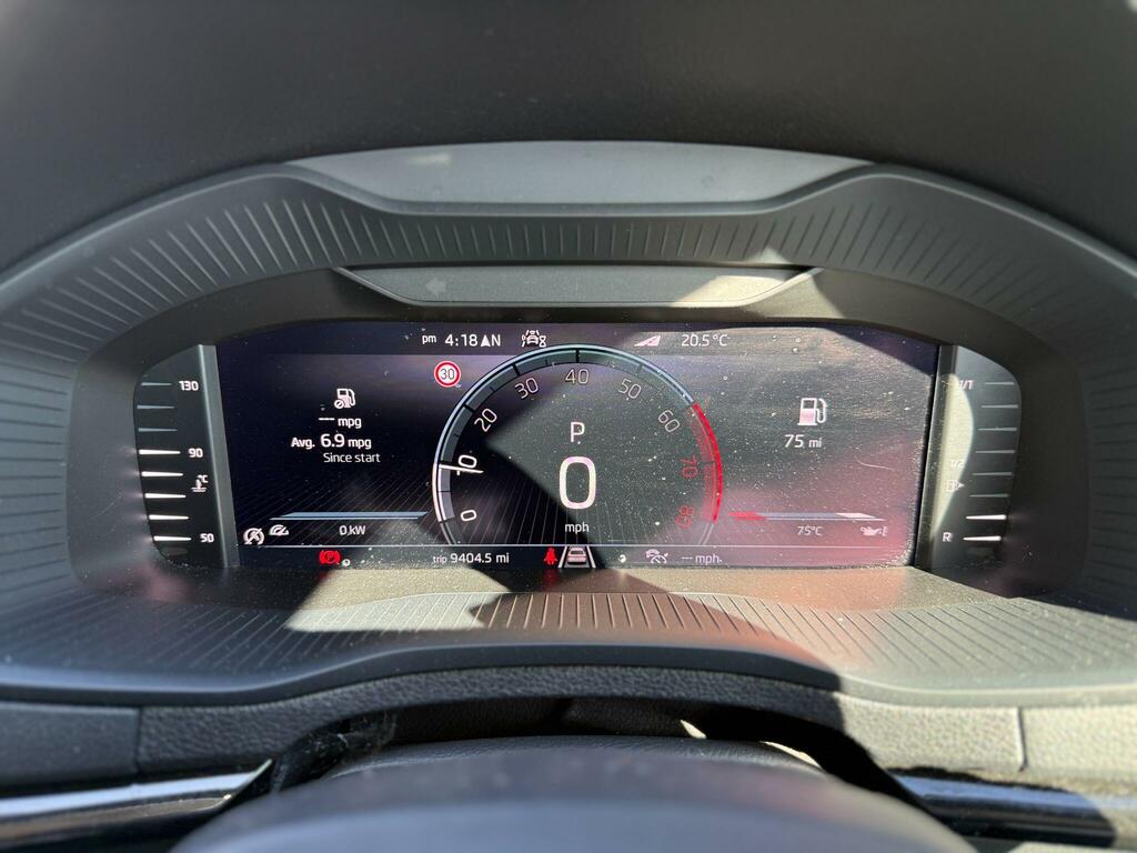 Skoda Karoq Suv 1.5 Tsi 150Ps Sportline Act Dsg Grey #39