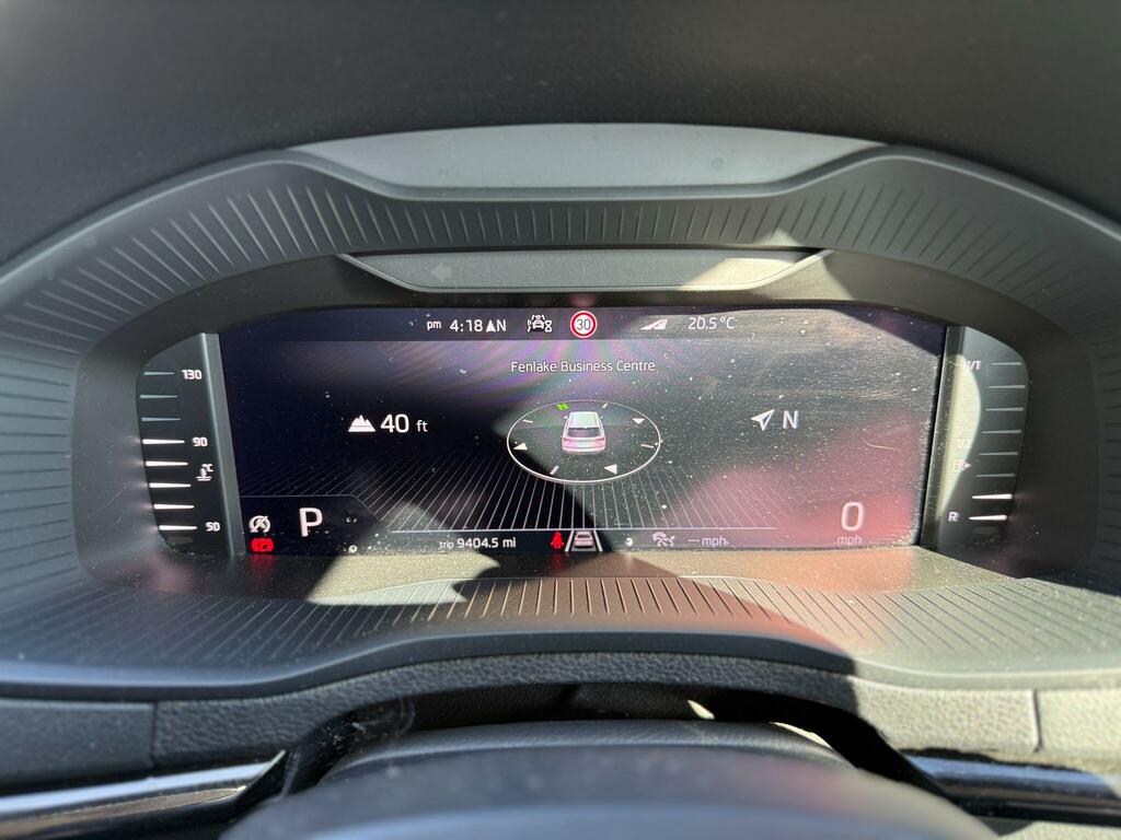 Skoda Karoq Suv 1.5 Tsi 150Ps Sportline Act Dsg Grey #41