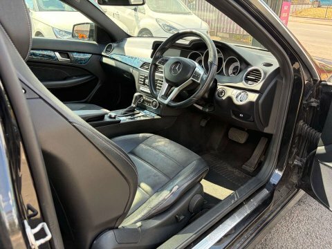 Mercedes-Benz C Class 2.1 C220 Cdi Executive Se 7G-tronic Plus Black #25