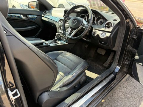 Mercedes-Benz C Class 2.1 C220 Cdi Executive Se 7G-tronic Plus Black #22