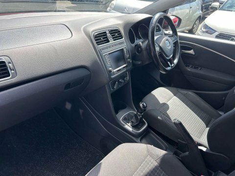Volkswagen Polo 2019 68 1.0  #46
