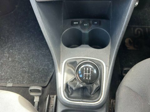 Volkswagen Polo 2019 68 1.0  #32