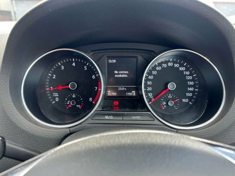 Volkswagen Polo 2019 68 1.0  #37