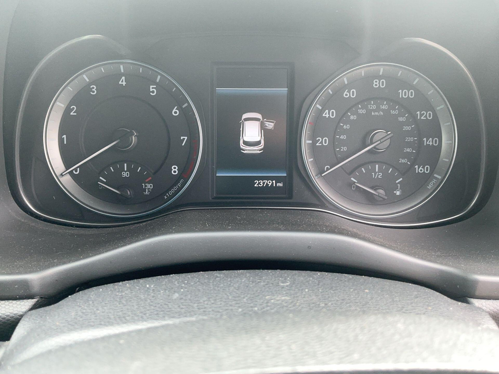 Hyundai Kona 1L Se White #11