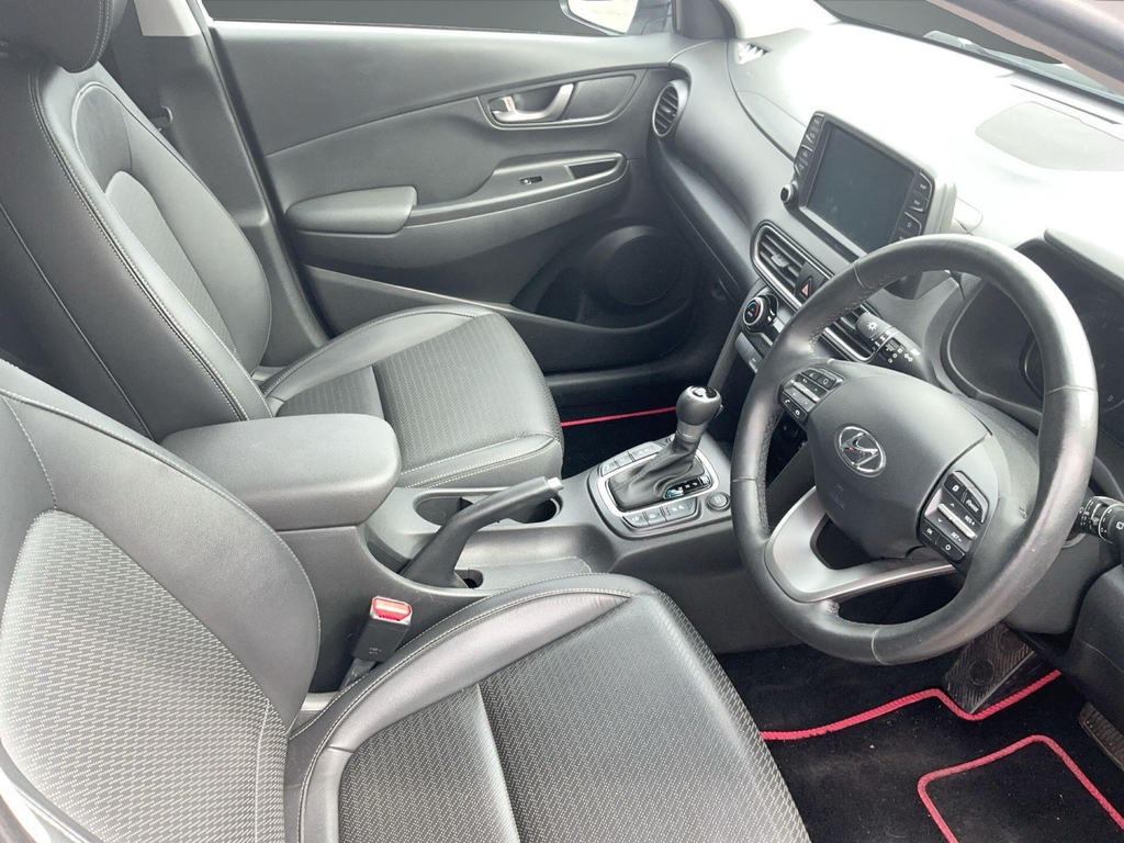 Hyundai Kona 1L Se White #10