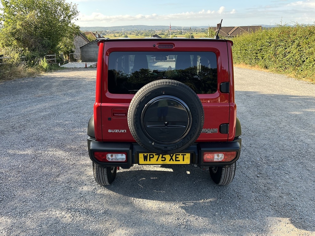 Suzuki Jimny Nomade Sz5 Red #4