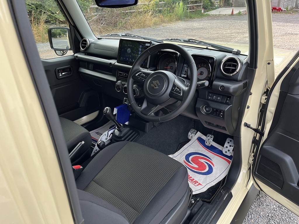 Suzuki Jimny 1.5 Jimny Allgrip 4Wd White #10