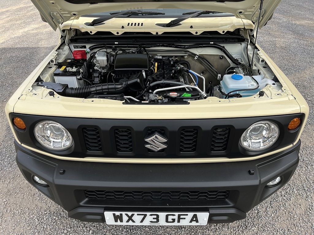 Suzuki Jimny 1.5 Jimny Allgrip 4Wd White #28
