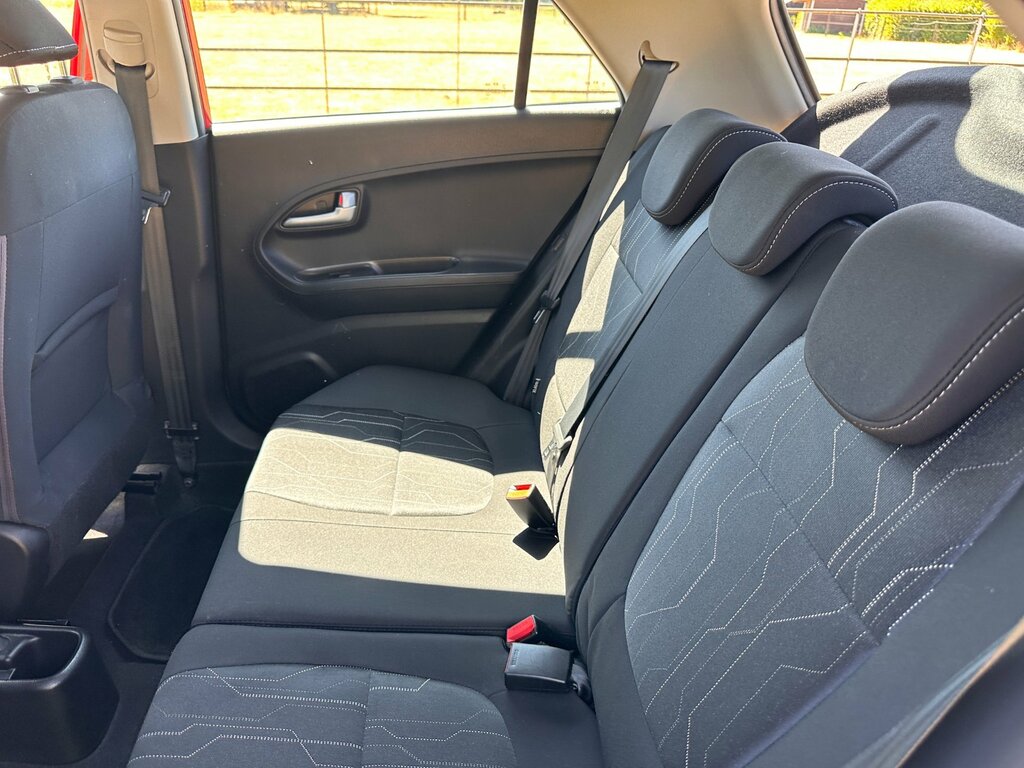 Kia Picanto Vr7 1.0 Hatchback 68 Bhp #42
