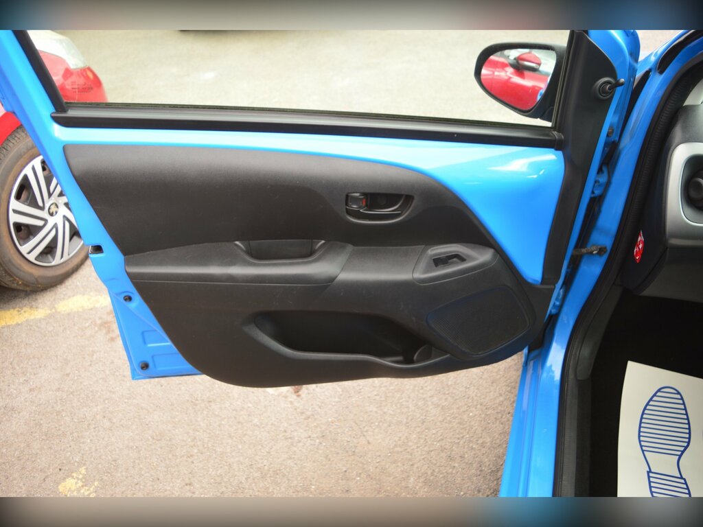 Peugeot 108 1.0 Active Hatchback Euro 6 68 Blue #3