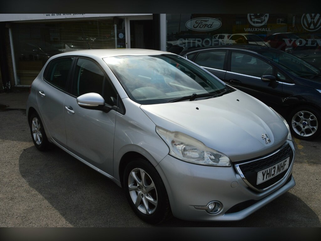 Peugeot 208 1.2 Vti Active Hatchback Euro 5 Silver
