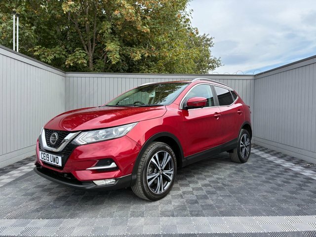 Nissan Qashqai 1.5 Dci N-connecta Suv Dct Euro 6 CE19UWO Red #2