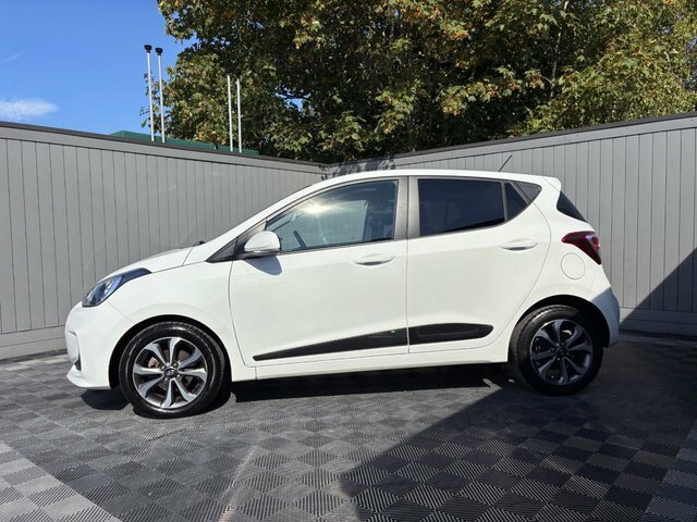 Hyundai I10 1.2 Premium Se Hatchback Euro 6 White #4