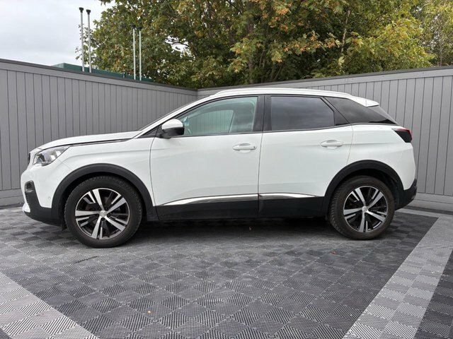 Peugeot 3008 1.2 Puretech Allure Suv Euro 6 White #4