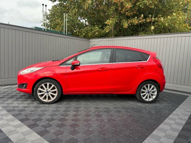 Ford Fiesta 1.0 Titanium Hatchback Euro 6 S Red #4