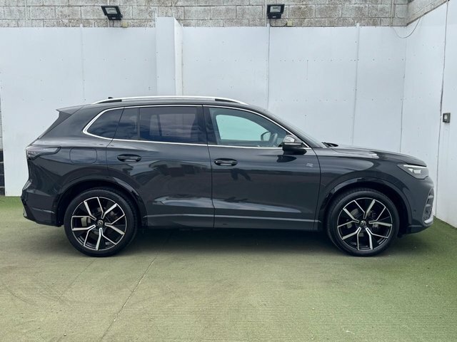 Volkswagen Tiguan Etsi Mhev R-line Suv WO24OFL Grey #3
