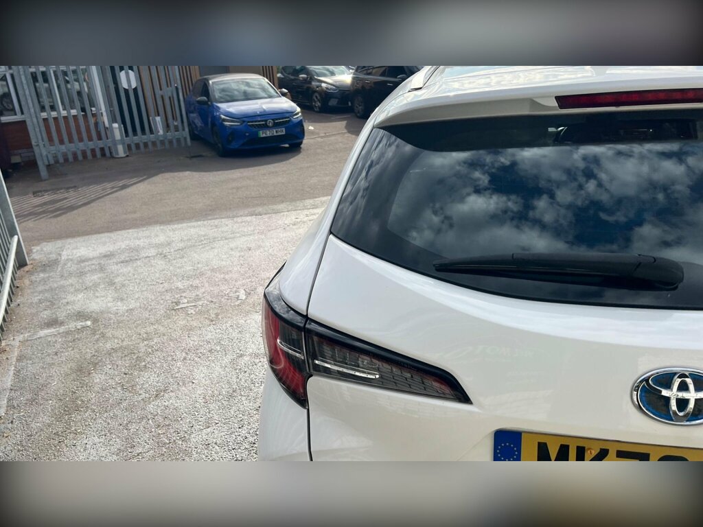 Toyota Corolla 1.8 Vvt-h Icon Touring Sports Cvt Euro 6 Ss MK70HZD White #4
