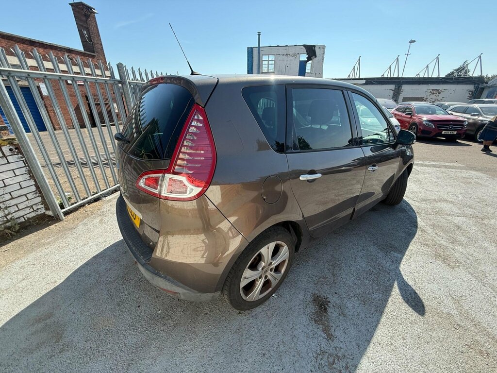 Renault Scenic 1.6 Vvt Dynamique Tomtom Euro 5 Brown #3