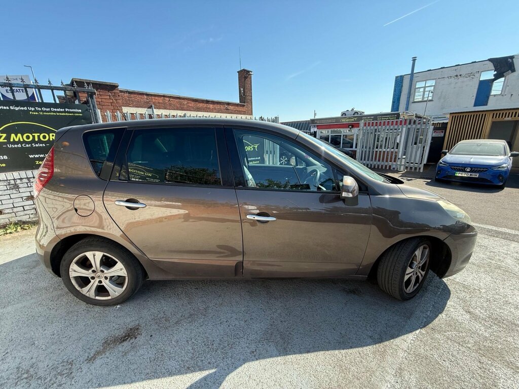 Renault Scenic 1.6 Vvt Dynamique Tomtom Euro 5 Brown #6