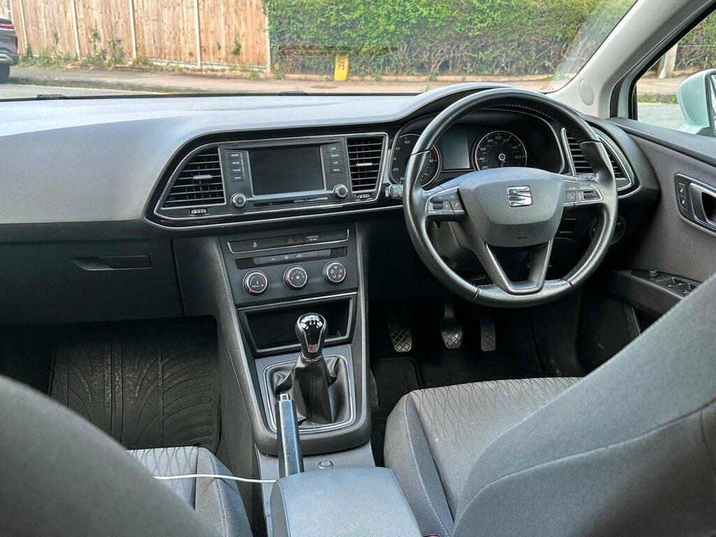 Seat Leon 1.2 Tsi Se Sport Tourer Euro 6 Ss White #2