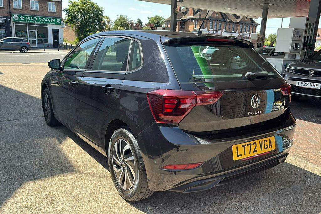 Volkswagen Polo 1.0 Tsi Life Hatchback Dsg LT72VGA Black #2