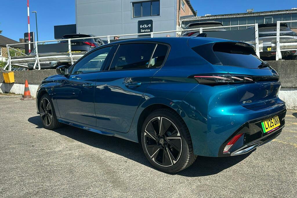 Peugeot 308 54Kwh Gt Hatchback LV25OKK Blue #2