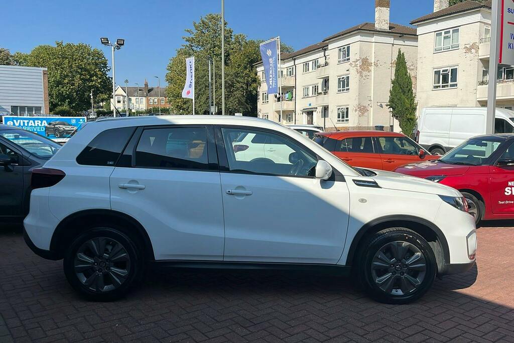 Suzuki Vitara 1.4 Boosterjet Mhev Sz T Suv Hybrid Man LV23RCY White #5