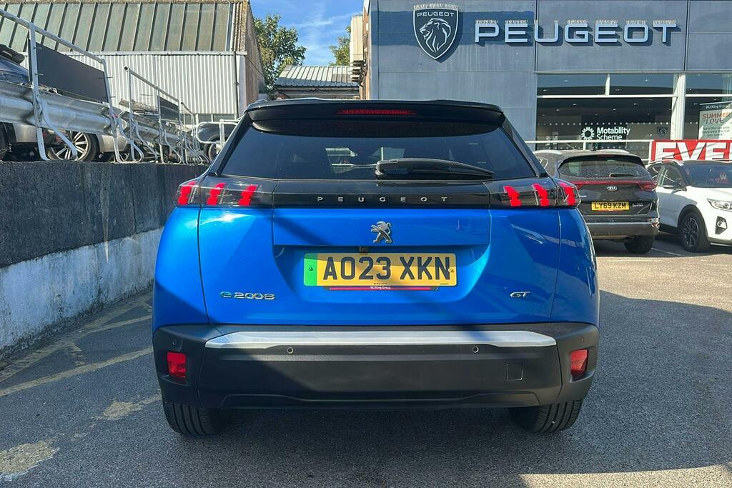 Peugeot e-2008 50Kwh Gt Suv AO23XKN Blue #6