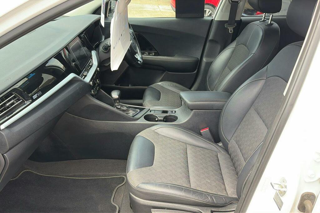 Kia Niro 1.6 Gdi 2 Suv Hybrid Dct White #3