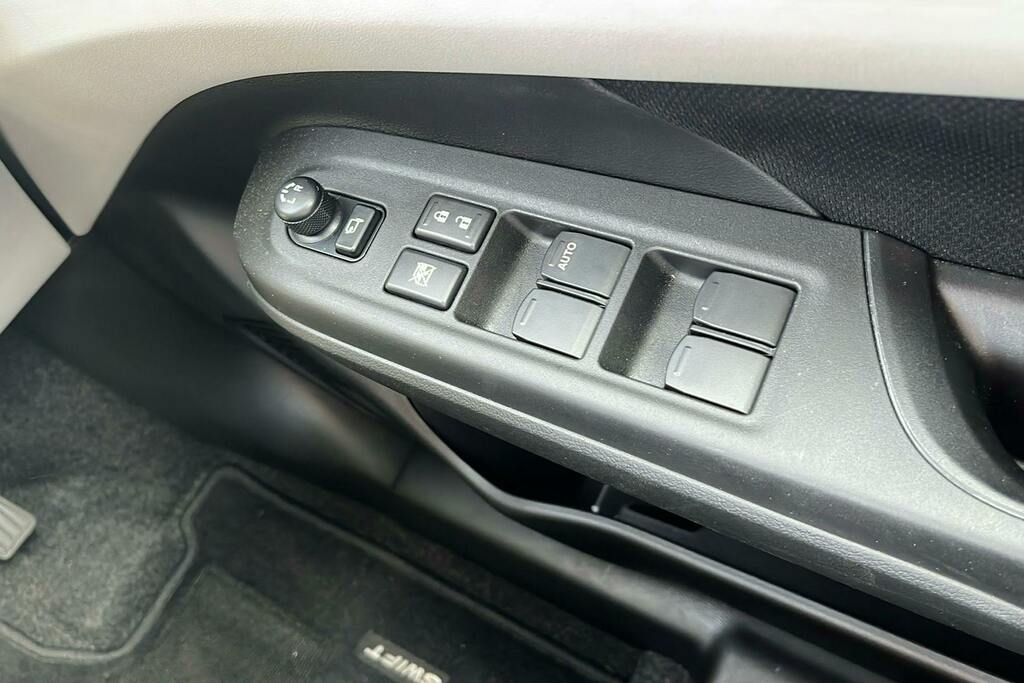 Suzuki Swift 1.2 Mhev Ultra Hatchback Hybrid White #15