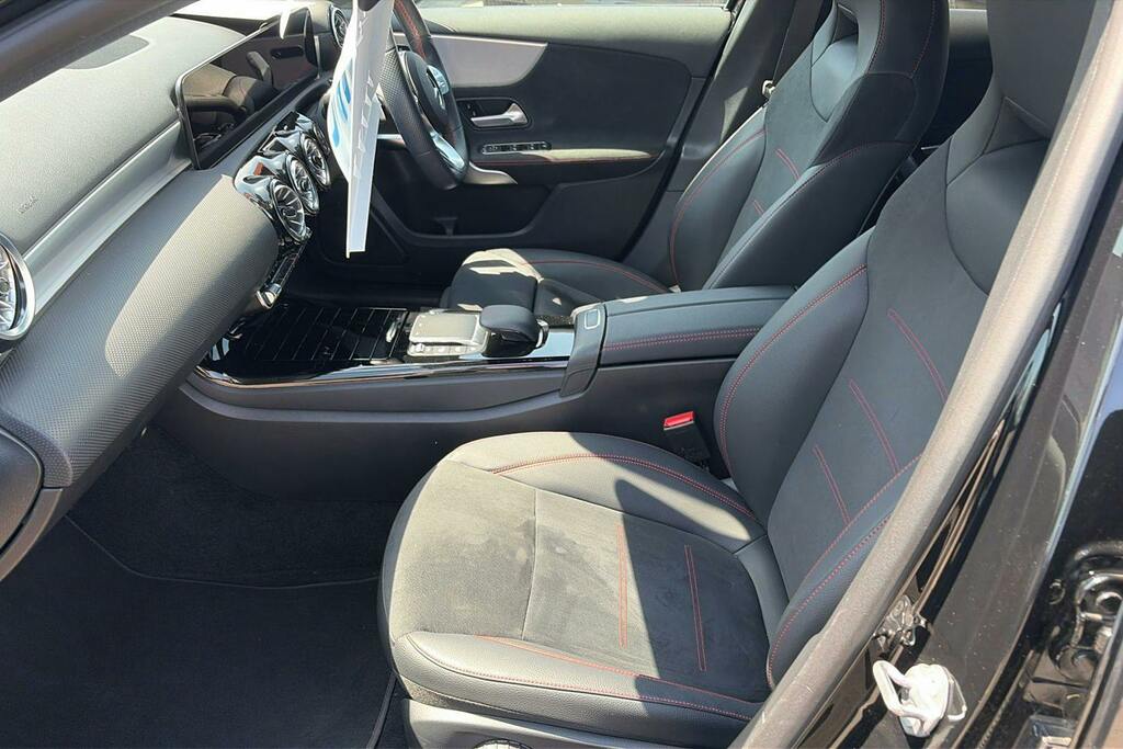 Mercedes-Benz A Class 1.3 A200 Amg Line Black #3
