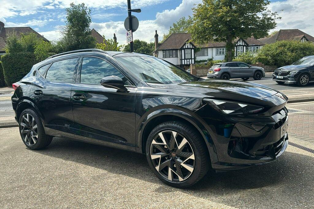 Cupra Formentor 1.5 Etsi V2 Suv Hybrid Dsg Black #2
