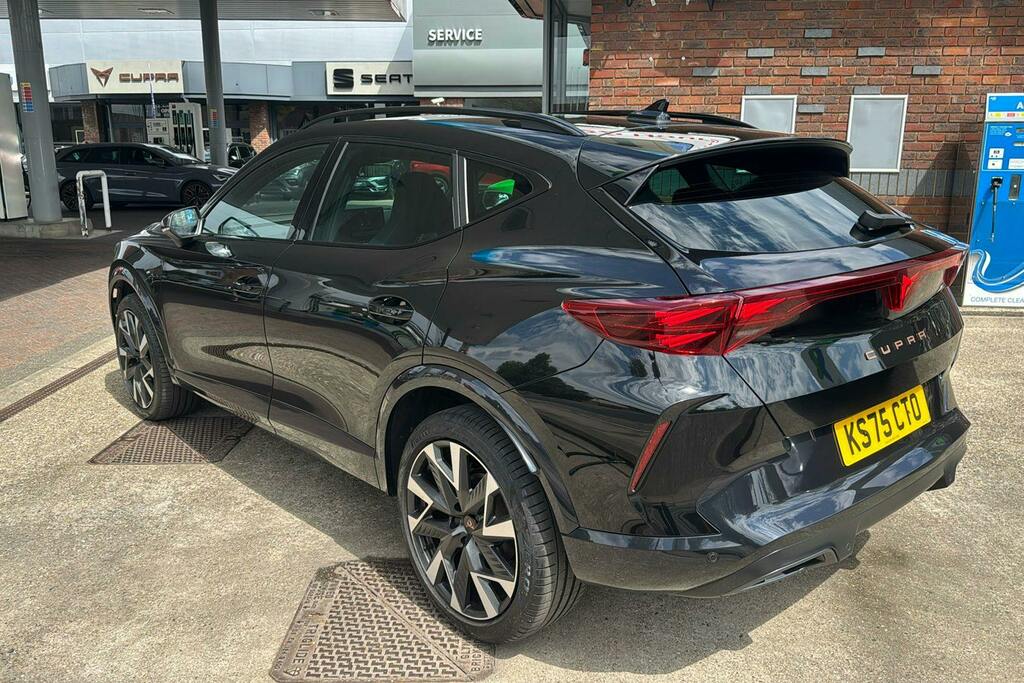 Cupra Formentor 1.5 Etsi V2 Suv Hybrid Dsg Black #3