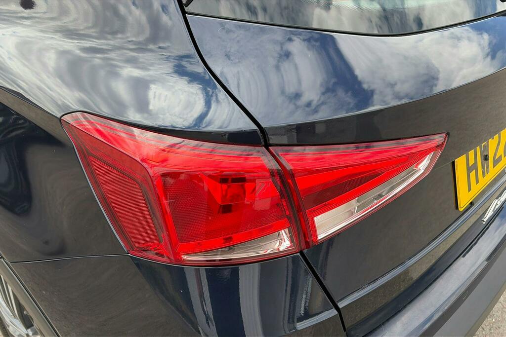 Seat Arona 1.0 Tsi 110 Xperience Lux Dsg 2022 Red #40