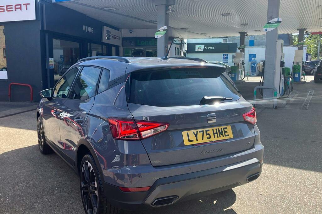 Seat Arona 1.0 Tsi Fr Sport Suv Dsg LY75HME Grey #2