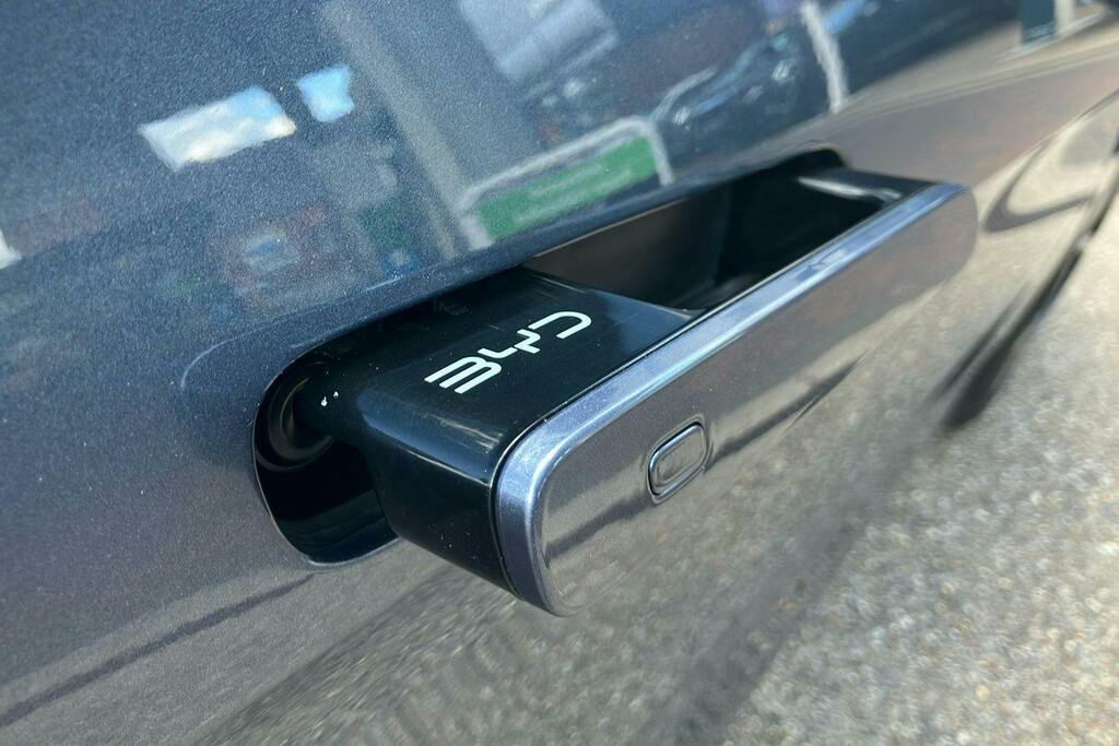 Byd Seal 1.5 10Kwh Boost Estate Plug-in Hybrid C Black #24